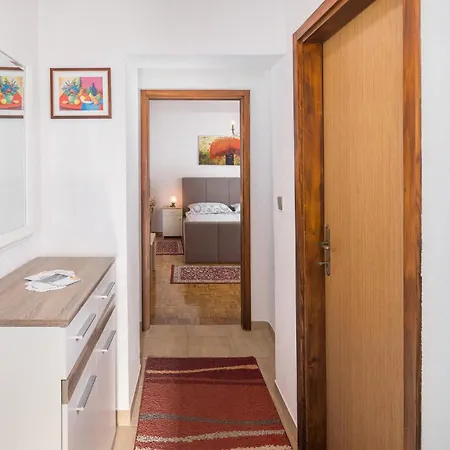1 Bedroom Stunning In